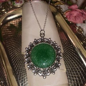 Evalina’s Creations Jewelry - Emerald green handmade jewelry Evalina’s Creations Jewelry - Emerald green handmade jewelry